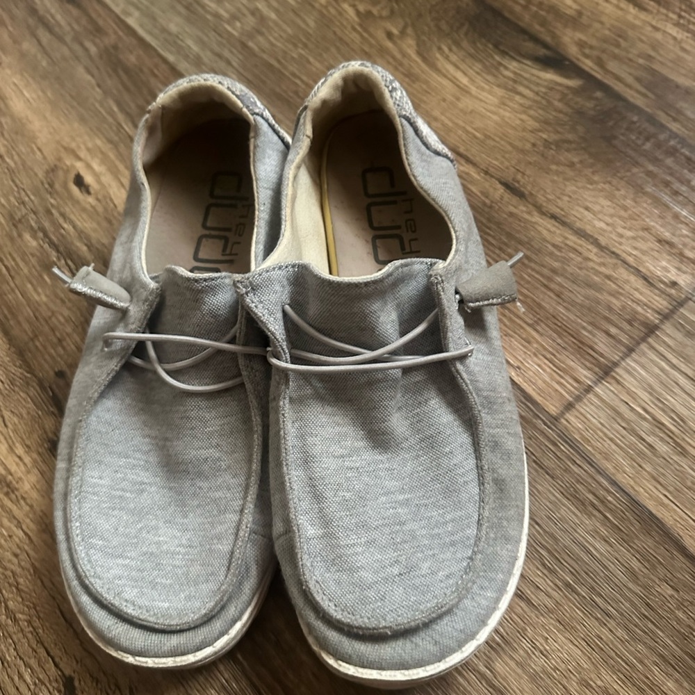 Gray women’s hey dudes